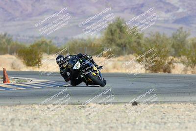 media/Jan-16-2022-CVMA (Sun) [[7f3d92989d]]/Race 2 Supersport Middleweight/